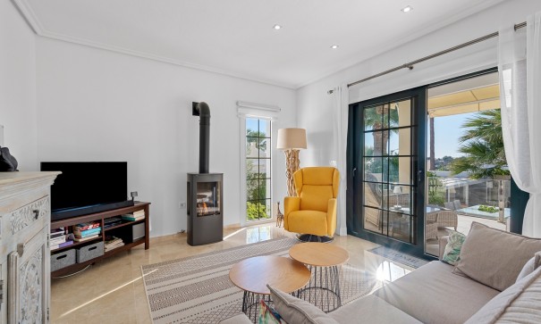 Videresalg - Villa - Fritliggende -
Orihuela Costa - Los Dolses*