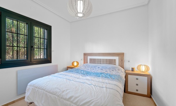 Videresalg - Villa - Fritliggende -
Orihuela Costa - Los Dolses*