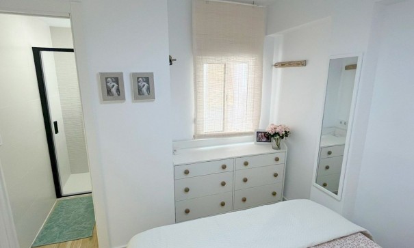 Herverkoop - Apartement Flat -
Torrevieja - Punta Prima