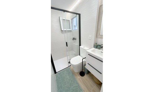 Herverkoop - Apartement Flat -
Torrevieja - Punta Prima