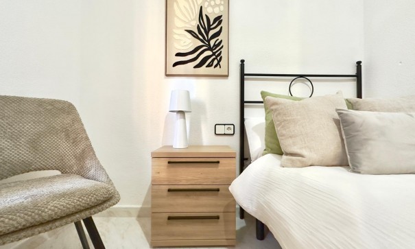 Återförsäljning - Lägenhet lägenhet -
Torrevieja - Playa del cura