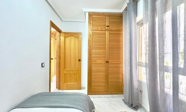 Återförsäljning - Lägenhet lägenhet -
Torrevieja - Playa del cura