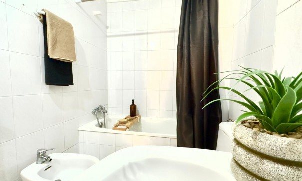 Återförsäljning - Lägenhet lägenhet -
Torrevieja - Playa del cura