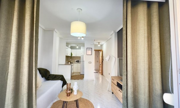 Återförsäljning - Lägenhet lägenhet -
Torrevieja - Playa del cura