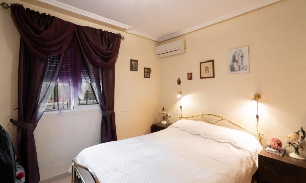 Resale - Stadthaus -
Orihuela Costa - Los Dolses