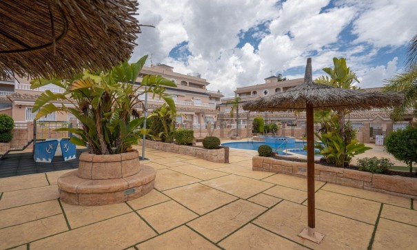 Resale - Stadthaus -
Orihuela Costa - Los Dolses