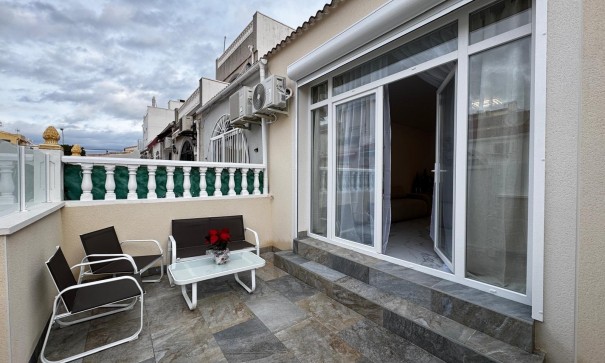 Revente - Appartement -
Torrevieja - La Siesta - El Salado - Torreta