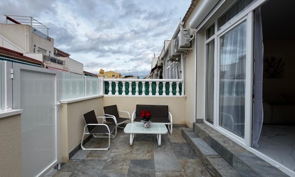 Revente - Appartement -
Torrevieja - La Siesta - El Salado - Torreta