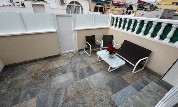 Revente - Appartement -
Torrevieja - La Siesta - El Salado - Torreta