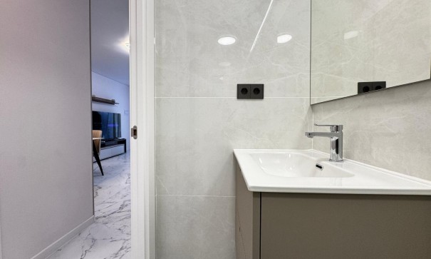 Revente - Appartement -
Torrevieja - La Siesta - El Salado - Torreta