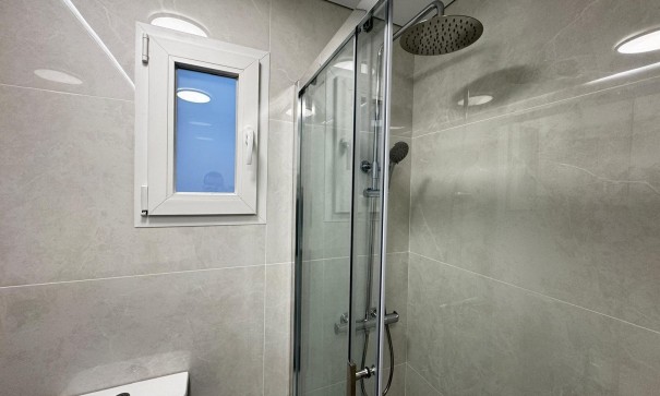 Revente - Appartement -
Torrevieja - La Siesta - El Salado - Torreta