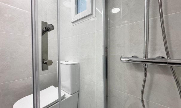 Revente - Appartement -
Torrevieja - La Siesta - El Salado - Torreta