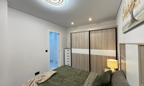 Revente - Appartement -
Torrevieja - La Siesta - El Salado - Torreta