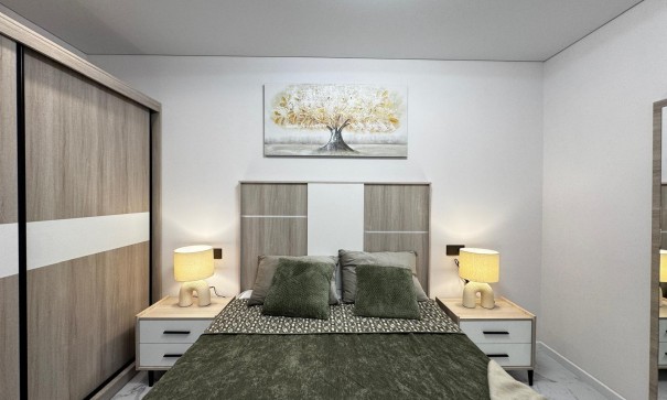 Revente - Appartement -
Torrevieja - La Siesta - El Salado - Torreta