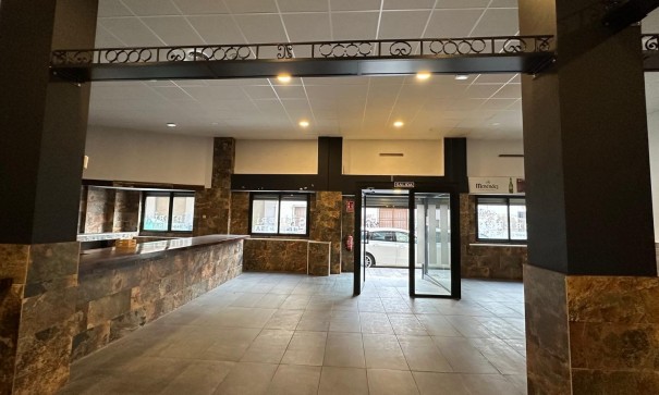 Resale - Kommerziell -
Torrevieja - Paseo maritimo