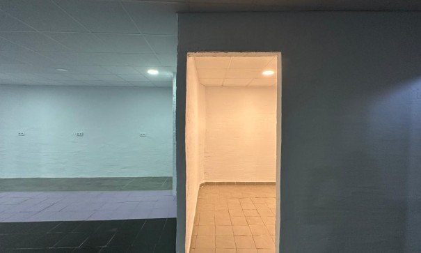 Resale - Kommerziell -
Torrevieja - Paseo maritimo