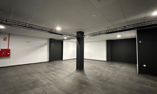 Resale - Kommerziell -
Torrevieja - Paseo maritimo