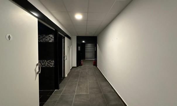 Resale - Kommerziell -
Torrevieja - Paseo maritimo