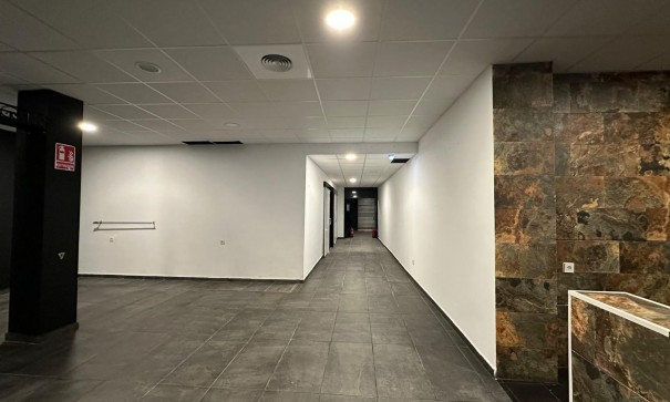 Resale - Kommerziell -
Torrevieja - Paseo maritimo