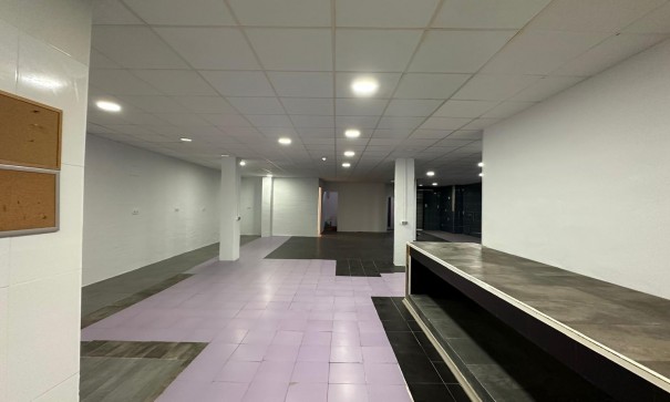 Resale - Kommerziell -
Torrevieja - Paseo maritimo