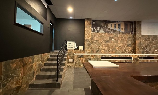 Resale - Kommerziell -
Torrevieja - Paseo maritimo