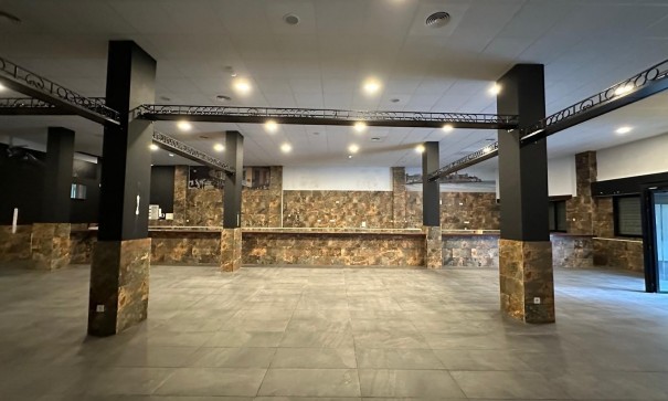 Resale - Kommerziell -
Torrevieja - Paseo maritimo