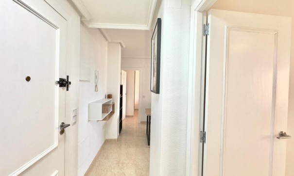 Videresalg - Lejlighed lejlighed -
Torrevieja - Centro