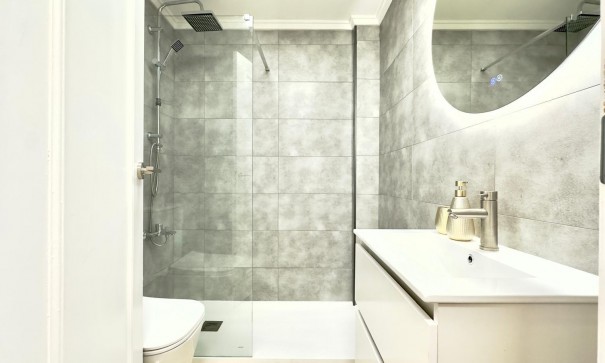 Videresalg - Lejlighed lejlighed -
Torrevieja - Centro