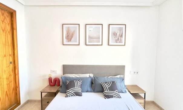 Videresalg - Lejlighed lejlighed -
Torrevieja - Centro