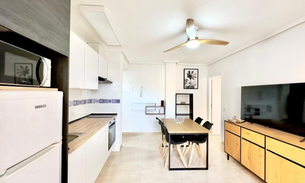 Videresalg - Lejlighed lejlighed -
Torrevieja - Centro