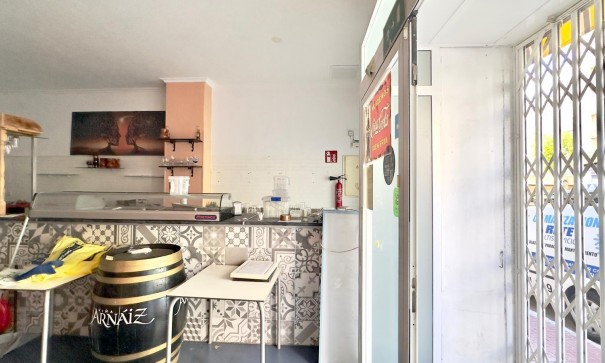 Sprzedaż - Reklama w telewizji -
Torrevieja - torrevieja