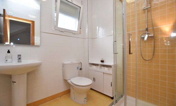 Videresalg - Fritliggende villa -
Algorfa - La Finca Golf Resort