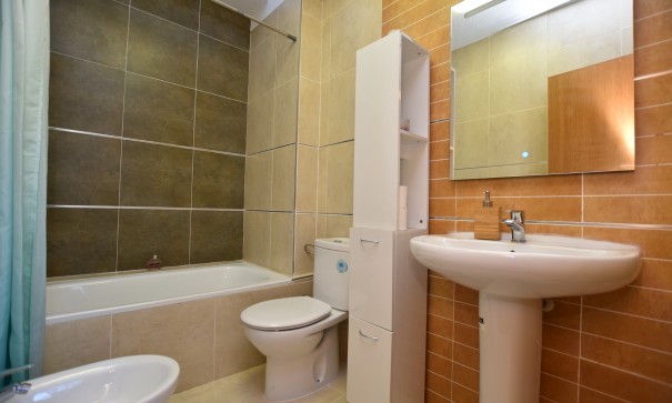 Videresalg - Fritliggende villa -
Algorfa - La Finca Golf Resort