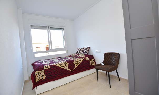 Videresalg - Fritliggende villa -
Algorfa - La Finca Golf Resort