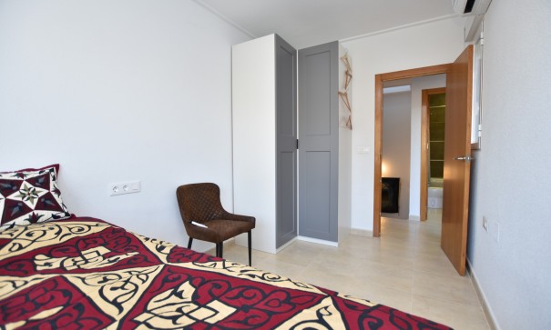 Videresalg - Fritliggende villa -
Algorfa - La Finca Golf Resort