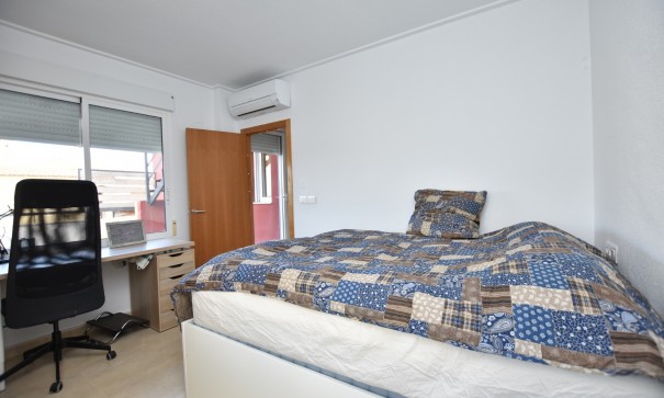 Videresalg - Fritliggende villa -
Algorfa - La Finca Golf Resort