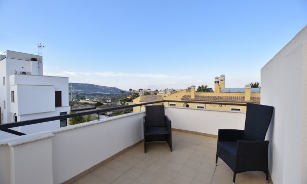 Videresalg - Fritliggende villa -
Algorfa - La Finca Golf Resort