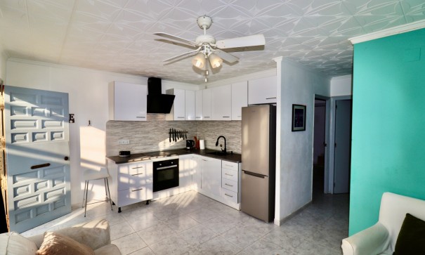 Sale - Town house -
Torrevieja - La Siesta - San Luis