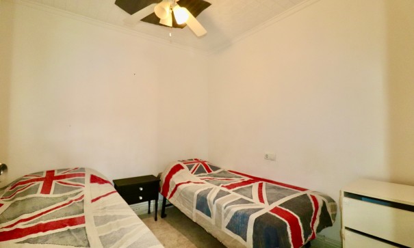 Sale - Town house -
Torrevieja - La Siesta - San Luis