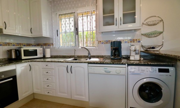 Sale - Detached Villa -
Guardamar del Segura - El Raso