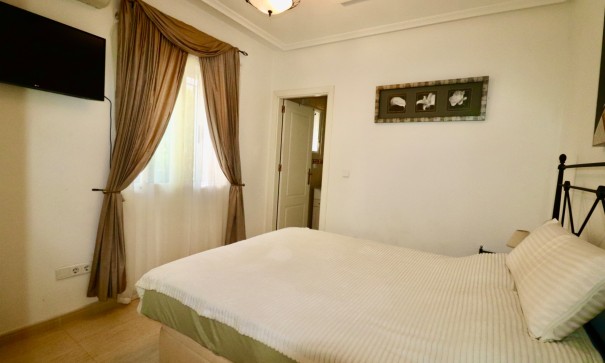 Sale - Detached Villa -
Guardamar del Segura - El Raso