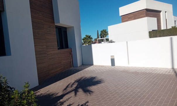 Resale - Freistehende Villa -
Algorfa - La Finca Golf