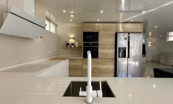 Herverkoop - Vrijstaande Villa -
Orihuela Costa - Los Dolses