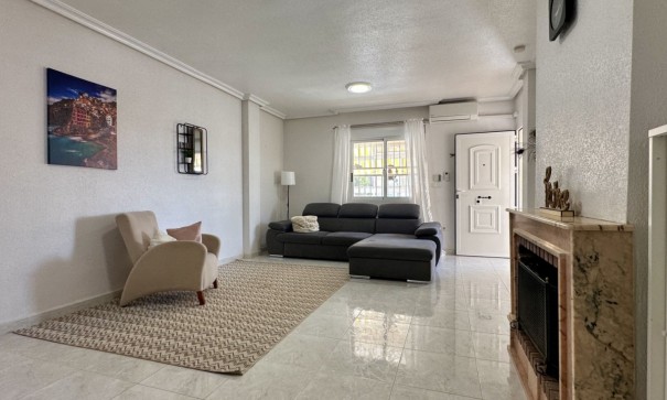 Herverkoop - Vrijstaande Villa -
Orihuela Costa - Los Dolses