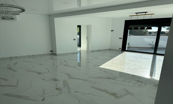 Återförsäljning - Fristående villa -
Rojales - Ciudad Quesada