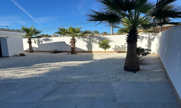 Återförsäljning - Fristående villa -
Rojales - Ciudad Quesada