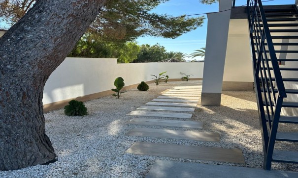 Återförsäljning - Fristående villa -
Rojales - Ciudad Quesada