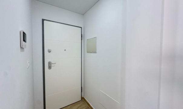 Revente - Appartement -
Torrevieja - torrevieja