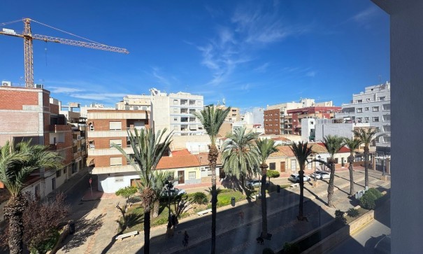 Revente - Appartement -
Torrevieja - torrevieja