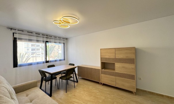 Revente - Appartement -
Torrevieja - torrevieja